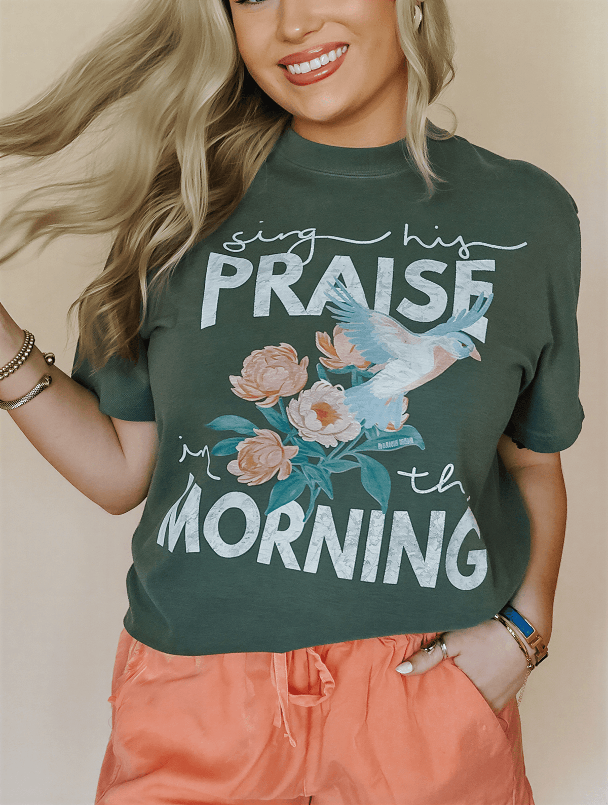 model wearing Sing His Praise Tee